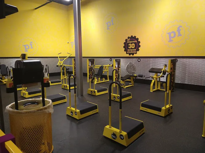 Planet Fitness Picture 6