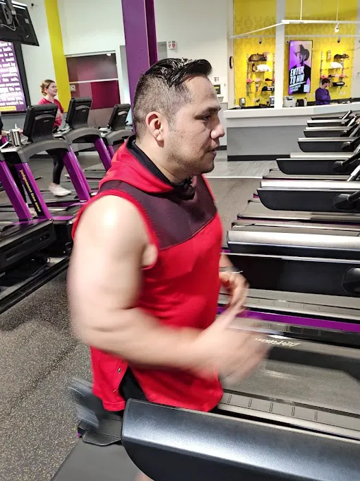 Planet Fitness Picture 8