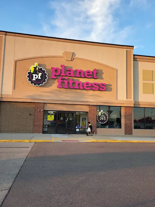 Planet Fitness Picture 10