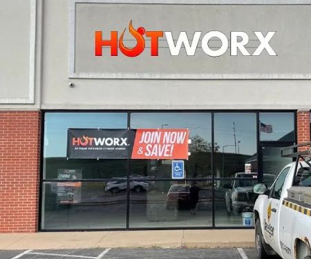 HOTWORX - Dubuque, IA