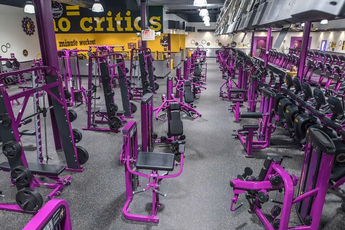 Planet Fitness Picture 6