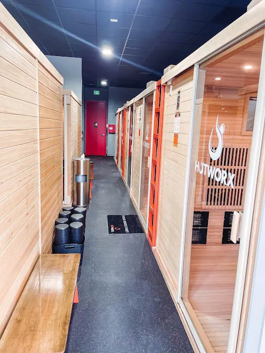 HOTWORX - Rock Hill, MO Picture 8