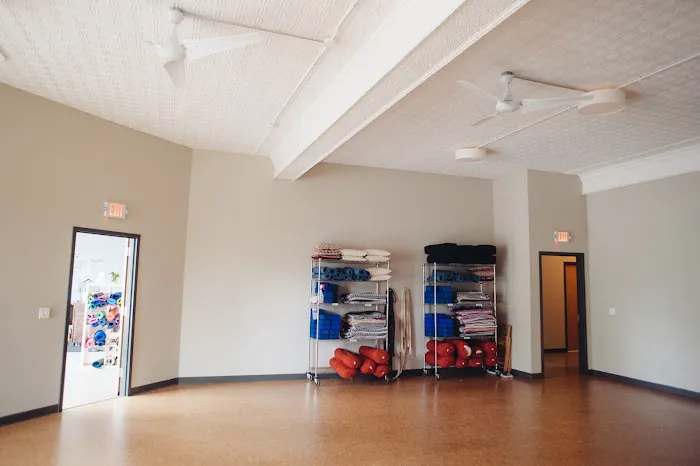 Urban Breath Yoga Picture 4