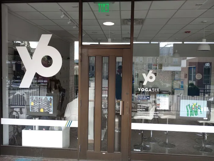 YogaSix Highland Park Picture 7