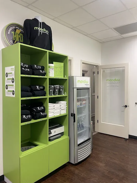 Manduu EMS Fitness Libertyville Picture 3