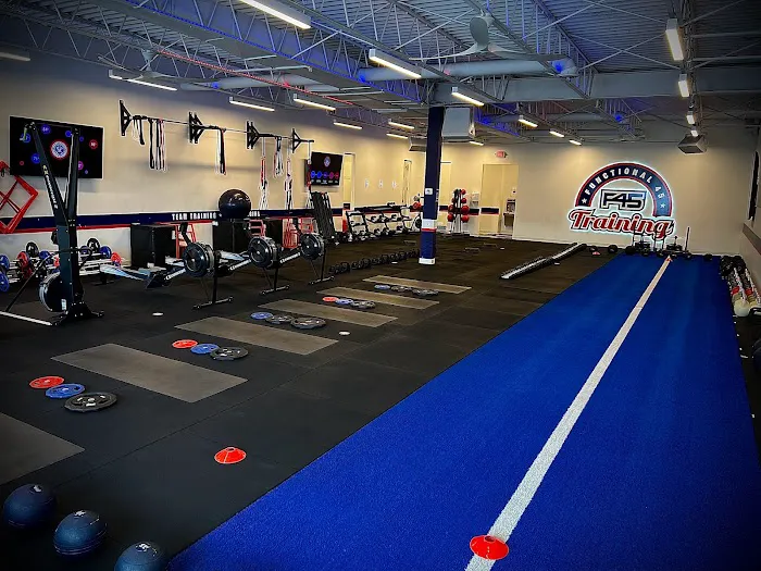F45 Training Des Peres Picture 10