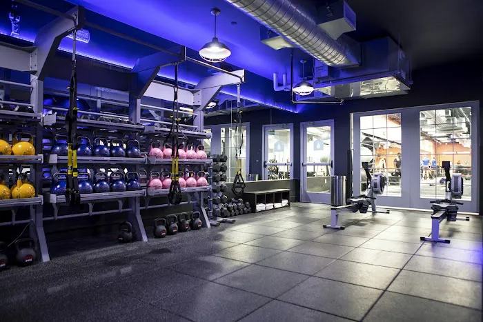 Crunch Fitness - FiDi Picture 6