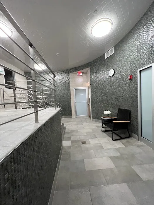Equinox Wall Street Picture 5