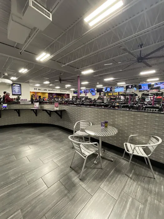 Planet Fitness Picture 8