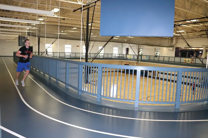 Health & Fitness Center at Mundelein Park & Recreation District Picture 2