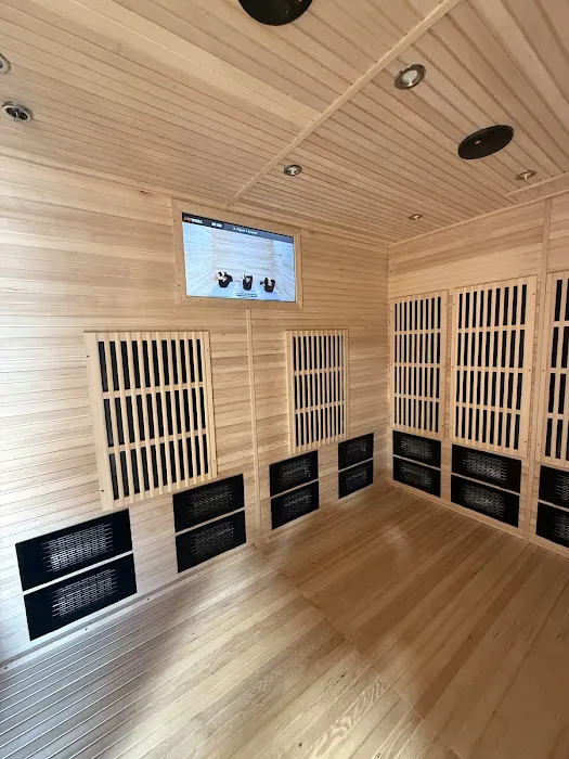 HOTWORX - Libertyville, IL Picture 7