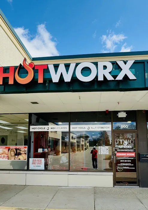 HOTWORX - Libertyville, IL Picture 2