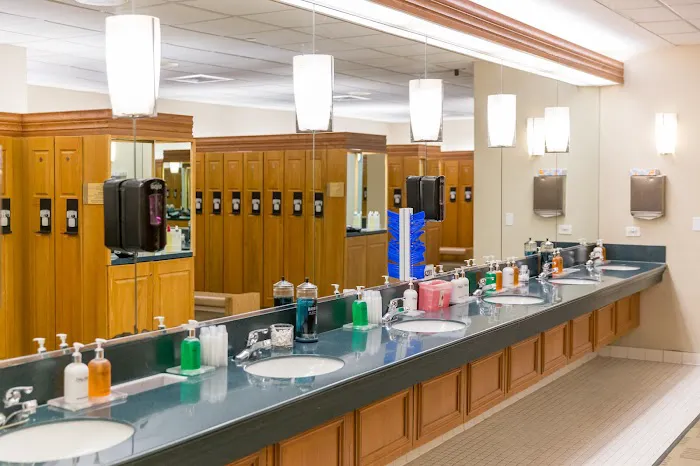 Northwestern Medicine Lake Forest Health & Fitness Center Picture 1