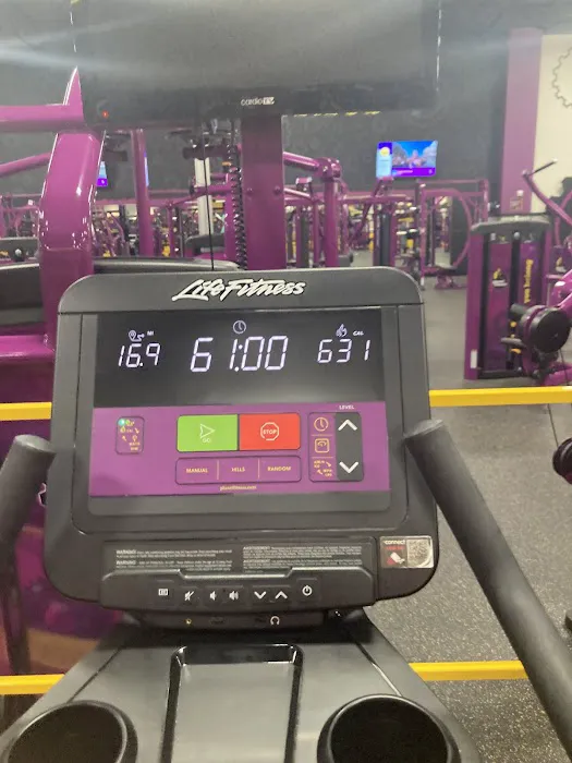 Planet Fitness Picture 9