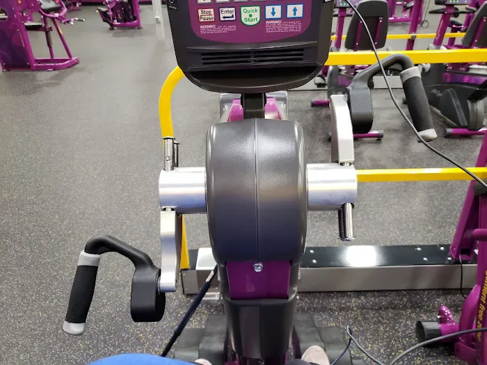 Planet Fitness Picture 9