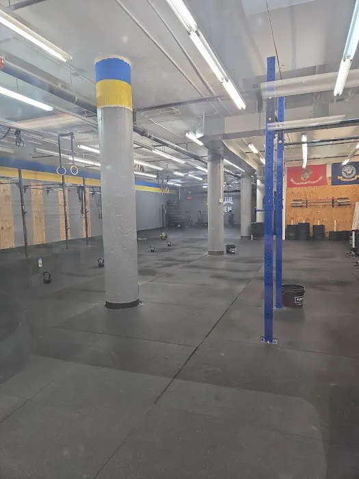 Share the Burden Crossfit Picture 1