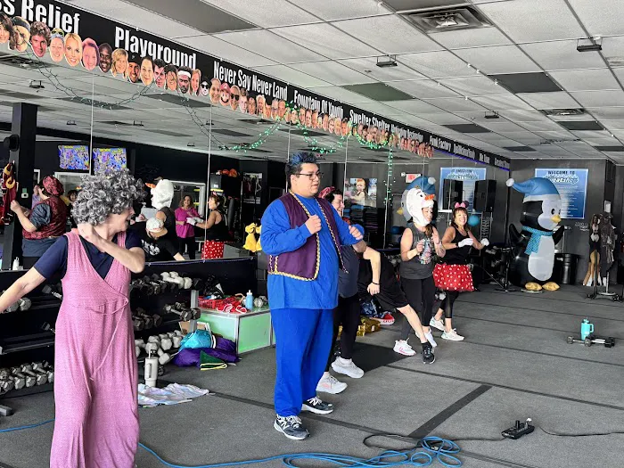 Sweatshop Grayslake Picture 5