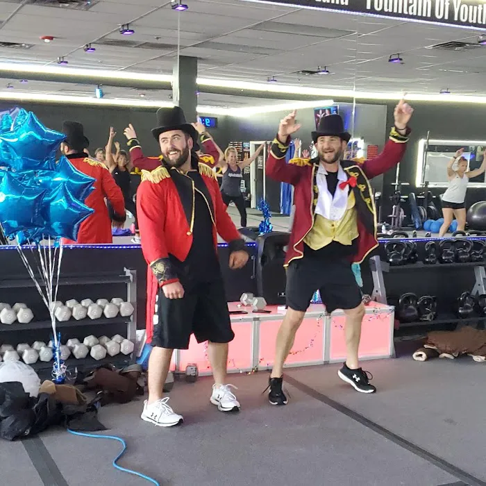 Sweatshop Grayslake Picture 8