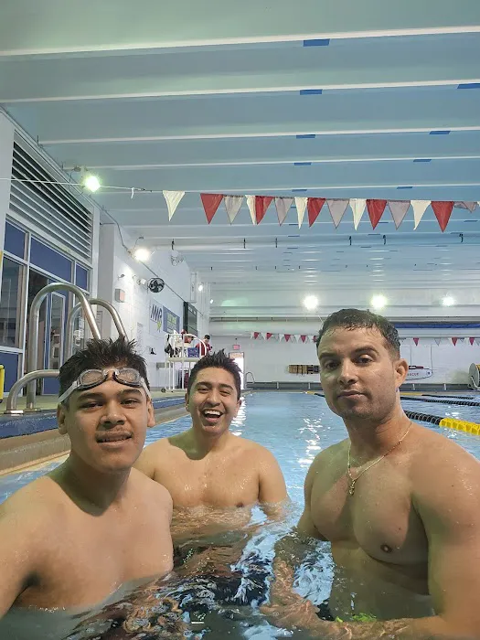 BLDG 440 Gym / NAVSTA Great Lakes MWR Fieldhouse Picture 3