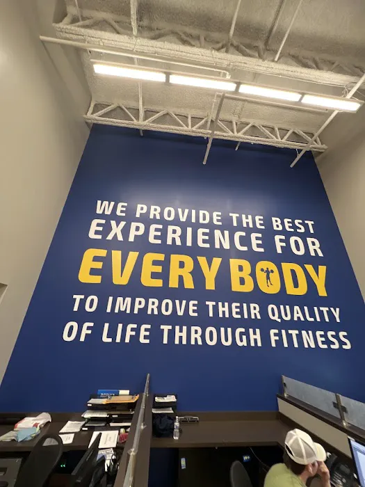 Club Fitness - Ellisville Picture 3