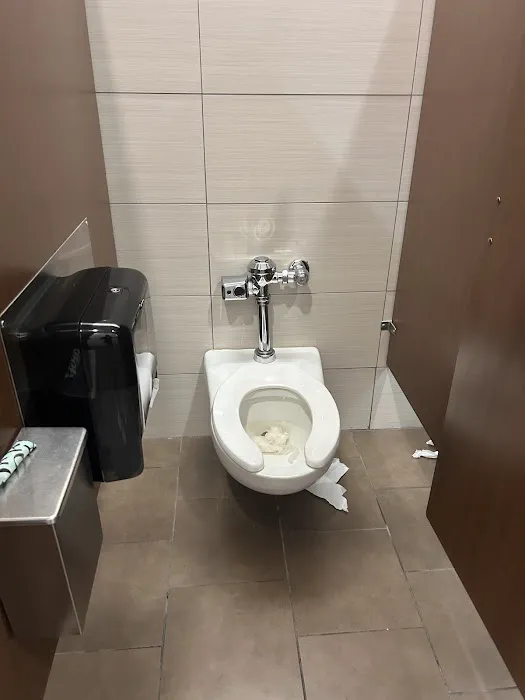 Club Fitness - Ellisville Picture 4