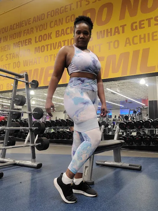 Club Fitness - Ellisville Picture 5