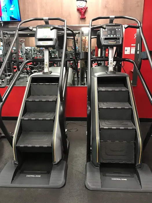 Snap Fitness Round Lake Picture 10