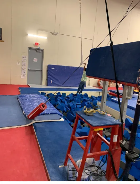 Ultimate Gymnastics of Gurnee Picture 3