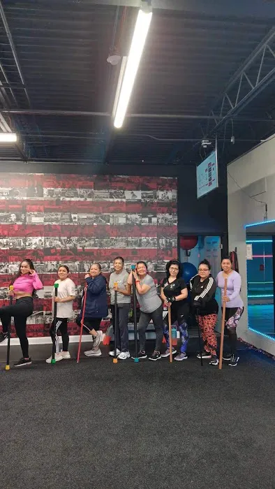 Snap Fitness Round Lake Beach Picture 8