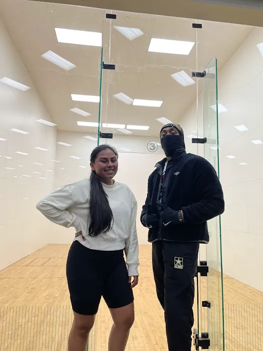 LA Fitness Picture 6