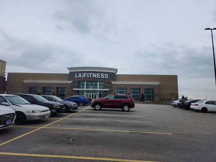 LA Fitness Picture 7