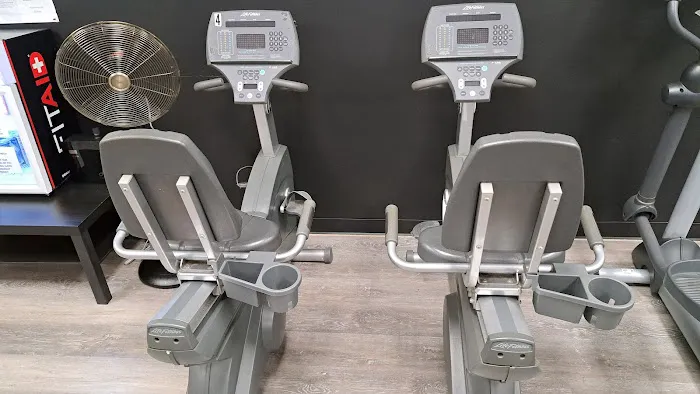 Aira Fitness Gurnee Picture 4