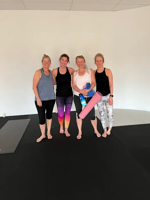 Fox Company Yoga Picture 8