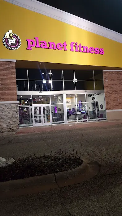 Planet Fitness Picture 2