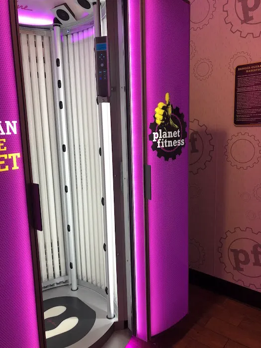 Planet Fitness Picture 6