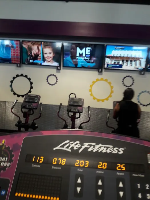 Planet Fitness Picture 8