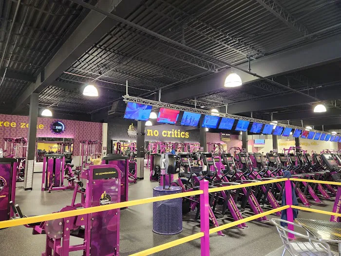 Planet Fitness Picture 5