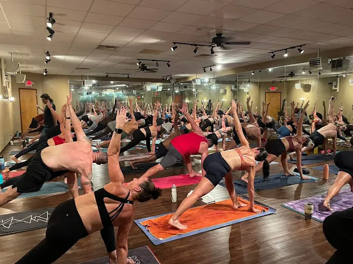 Sumits Hot Yoga St. Louis Picture 6