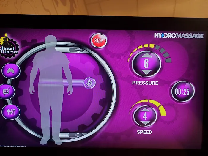 Planet Fitness Picture 6