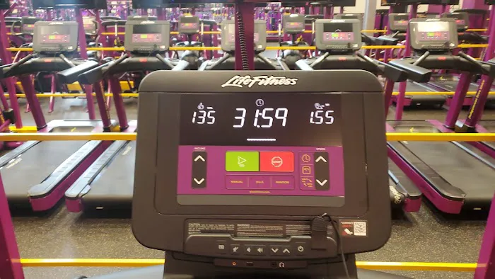 Planet Fitness Picture 1