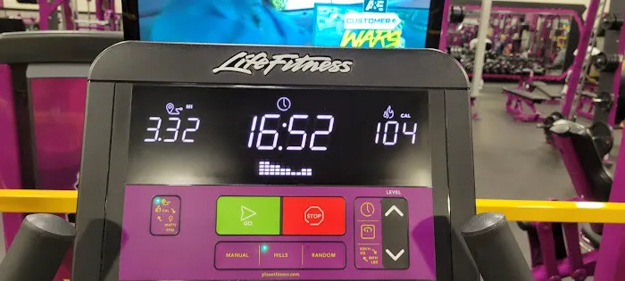 Planet Fitness Picture 9