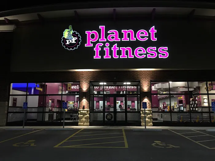 Planet Fitness Picture 6
