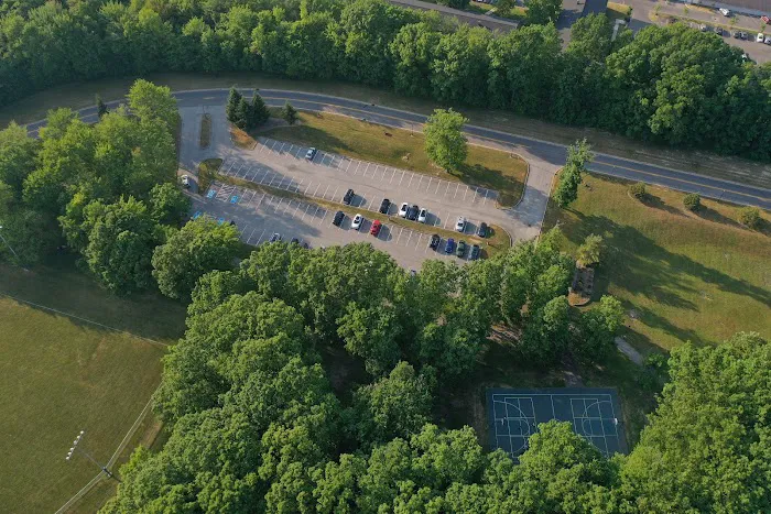 Solon Tennis Court Parking Lot Picture 3