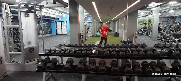 Crystal Towers Sport Center Picture 6