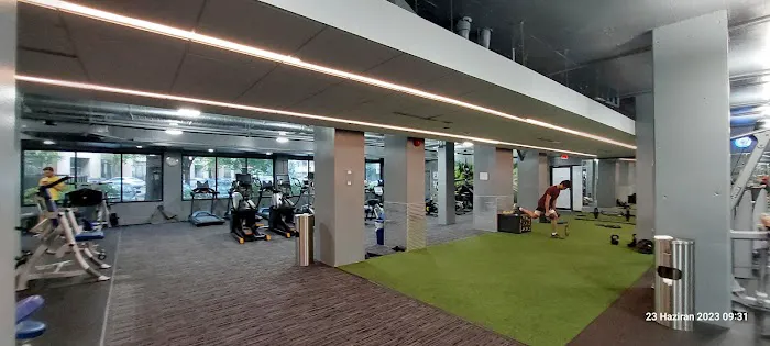 Crystal Towers Sport Center Picture 2