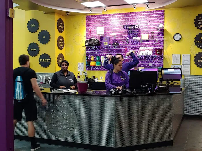 Planet Fitness Picture 5