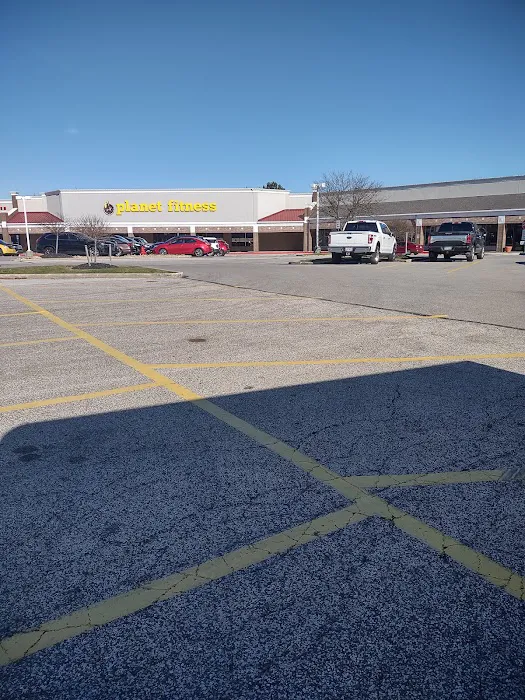Planet Fitness Picture 8