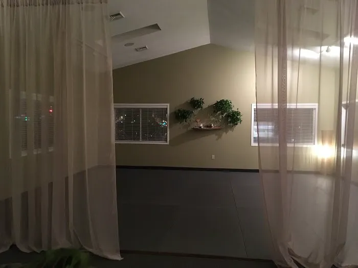 Organic Yoga Picture 4