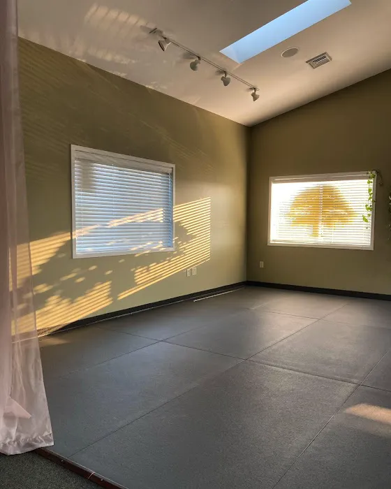 Organic Yoga Picture 7