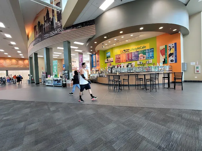 LA Fitness Picture 5